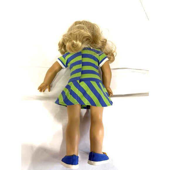 American Girl Doll Girl of the Year 2010 Lanie Holland *retired* - Picture 4 of 5